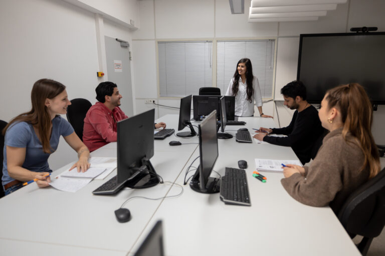 Pädagogische Mitarbeitende (w/m/d) auf Honorarbasis gesucht